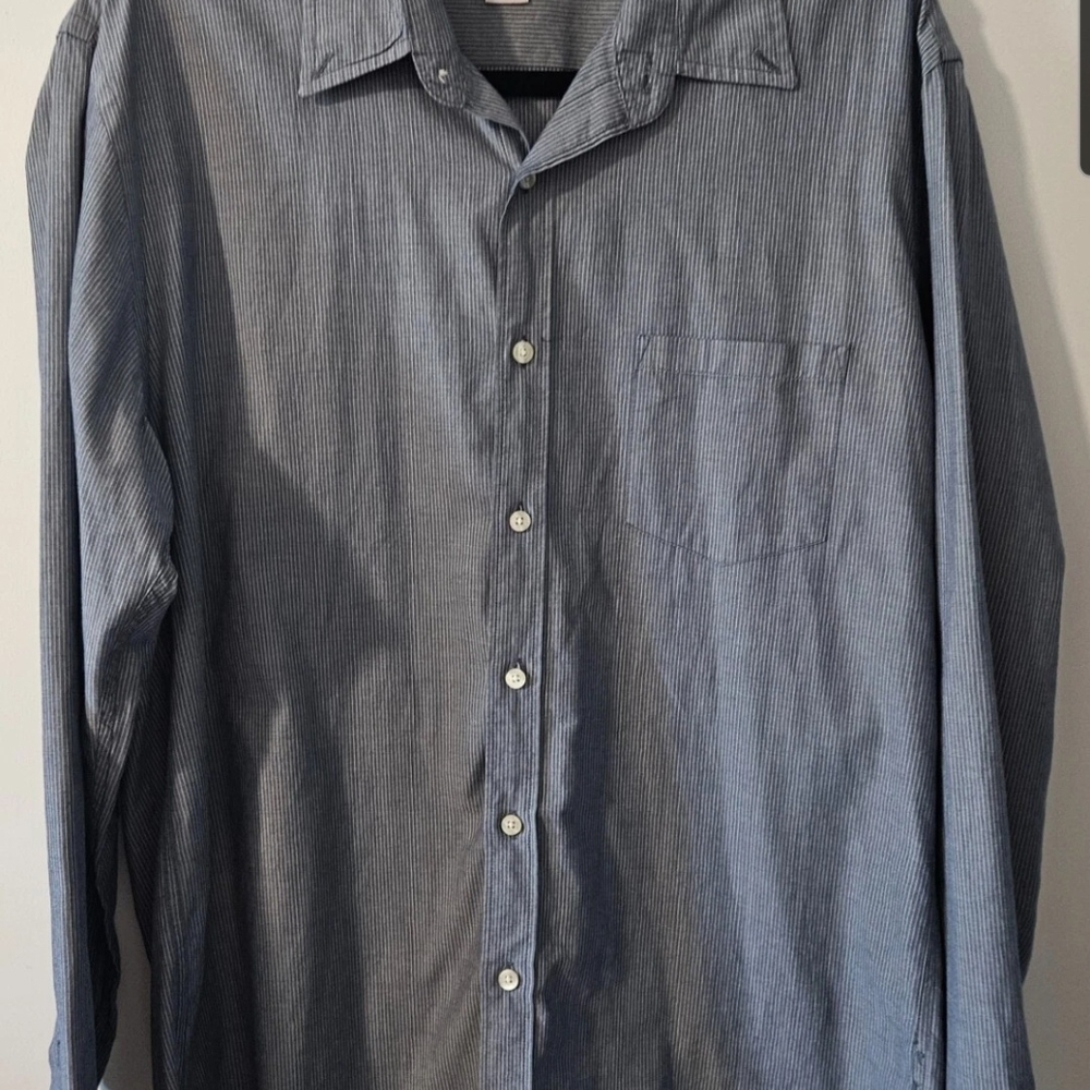 J CREW button up dress shirt SIZE 17/36  Gray with light gray pin stripes